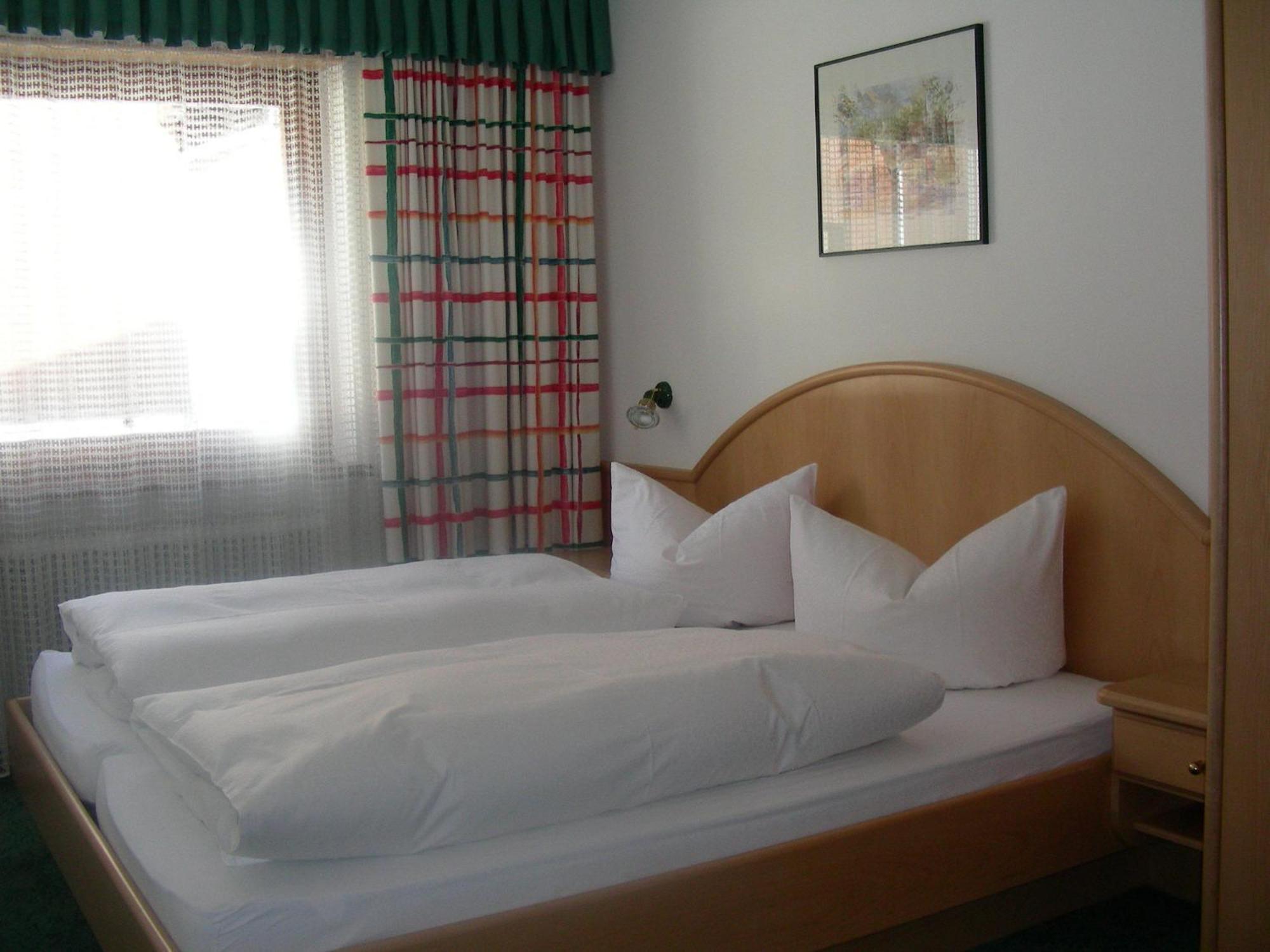 Appartements Tschol Martin 장크트안톤암아를베르크 객실 사진