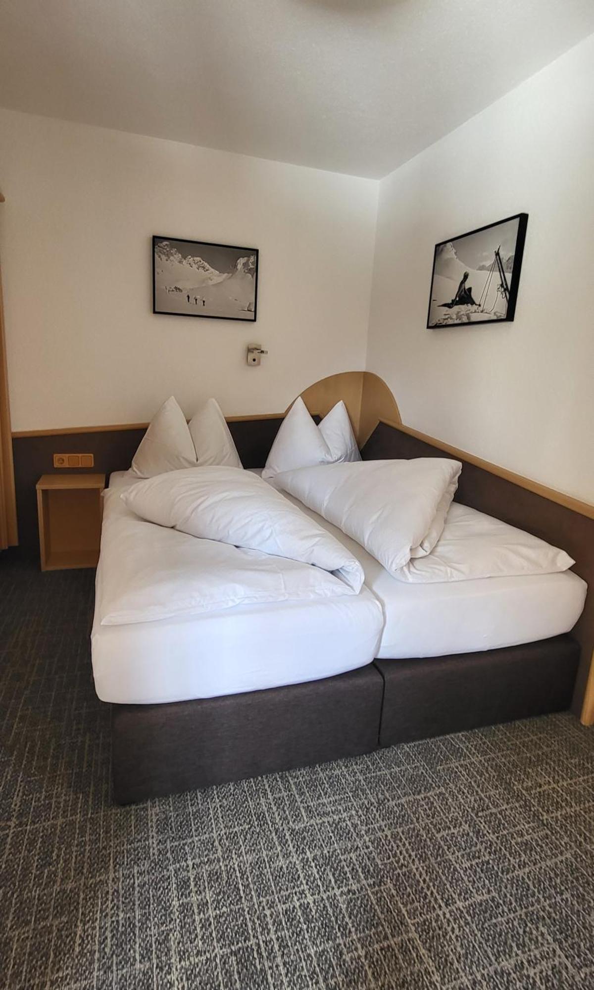 Appartements Tschol Martin 장크트안톤암아를베르크 객실 사진