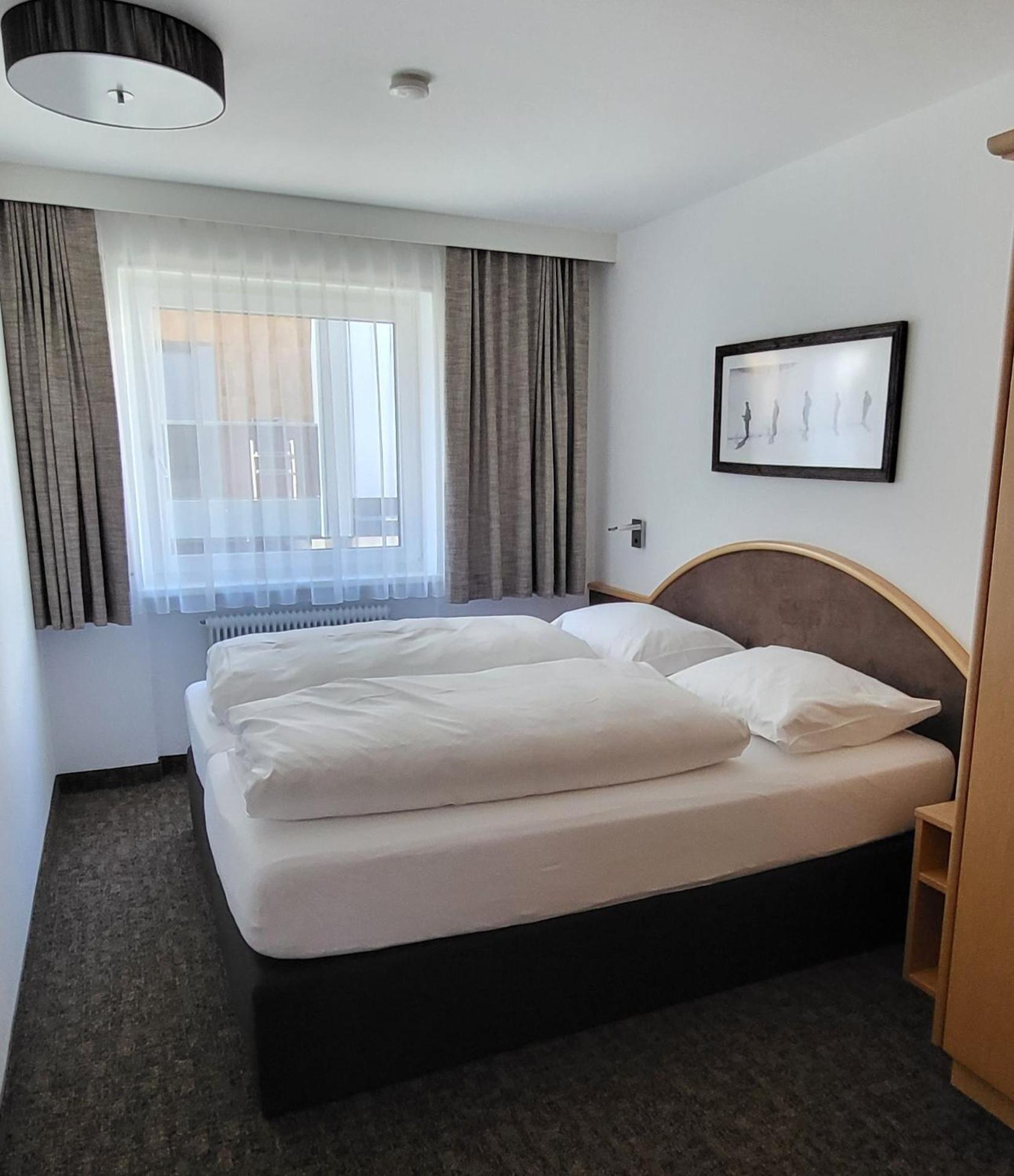 Appartements Tschol Martin 장크트안톤암아를베르크 객실 사진